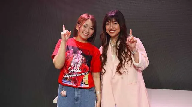 Sareee(左)と島谷ひとみ